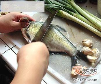 家常菜谱-红烧鳊鱼怎么做，家常菜谱-红烧鳊鱼怎么做好吃，家常菜谱-红烧鳊鱼做法
