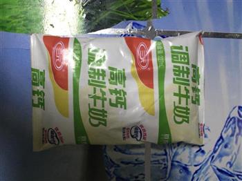 牛奶鸡蛋吐司布丁怎么做，牛奶鸡蛋吐司布丁怎么做好吃，牛奶鸡蛋吐司布丁做法