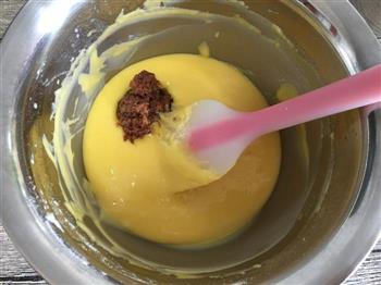 玫瑰花酱戚风蛋糕怎么做，玫瑰花酱戚风蛋糕怎么做好吃，玫瑰花酱戚风蛋糕做法
