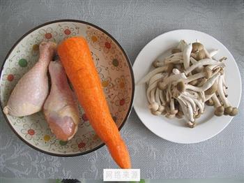 鸡腿胡萝卜蘑菇汤怎么做，鸡腿胡萝卜蘑菇汤怎么做好吃，鸡腿胡萝卜蘑菇汤做法