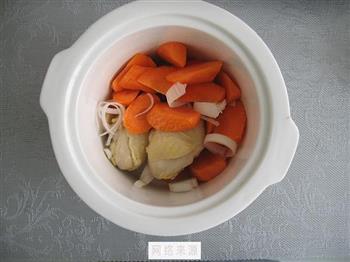 鸡腿胡萝卜蘑菇汤怎么做，鸡腿胡萝卜蘑菇汤怎么做好吃，鸡腿胡萝卜蘑菇汤做法
