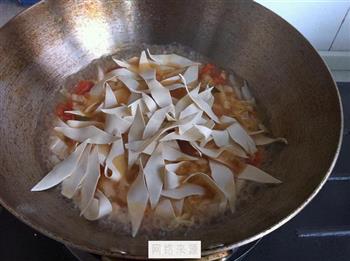 西红柿紫菜面片汤怎么做，西红柿紫菜面片汤怎么做好吃，西红柿紫菜面片汤做法