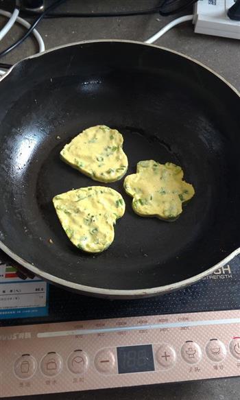 贴饼子怎么做，贴饼子怎么做好吃，贴饼子做法