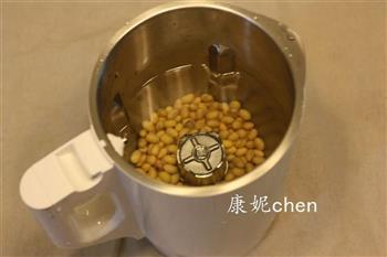 豆浆土司怎么做，豆浆土司怎么做好吃，豆浆土司做法
