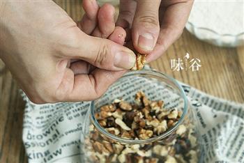 全麦核桃面包怎么做，全麦核桃面包怎么做好吃，全麦核桃面包做法