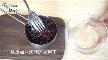 蓝莓芝士慕斯蛋糕怎么做，蓝莓芝士慕斯蛋糕怎么做好吃，蓝莓芝士慕斯蛋糕做法