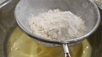柔软细腻的奶酪炼乳蛋糕怎么做，柔软细腻的奶酪炼乳蛋糕怎么做好吃，柔软细腻的奶酪炼乳蛋糕做法