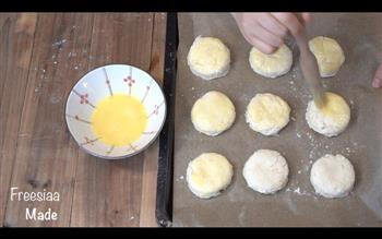 3分钟淡奶油司康Scone 视频怎么做，3分钟淡奶油司康Scone 视频怎么做好吃，3分钟淡奶油司康Scone 视频做法