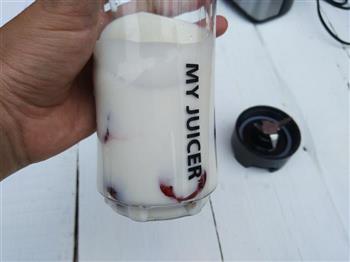 樱桃酸奶怎么做，樱桃酸奶怎么做好吃，樱桃酸奶做法
