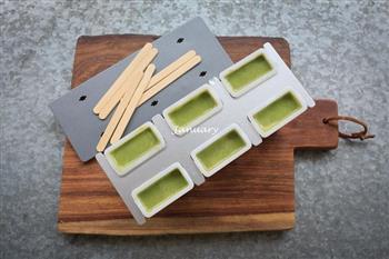 牛油果抹茶冰棒怎么做，牛油果抹茶冰棒怎么做好吃，牛油果抹茶冰棒做法