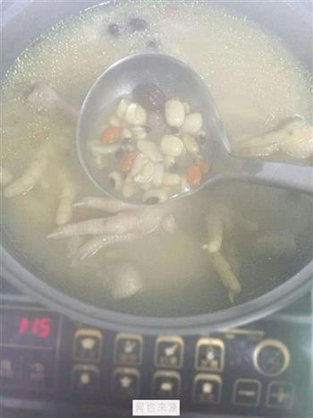 鸡脚眉豆花生汤怎么做，鸡脚眉豆花生汤怎么做好吃，鸡脚眉豆花生汤做法