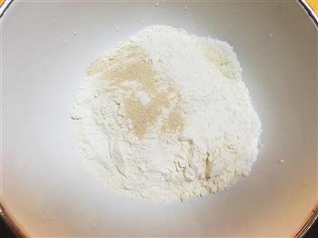 香蕉披萨怎么做，香蕉披萨怎么做好吃，香蕉披萨做法