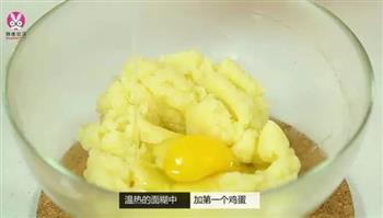 像车轮子一样的泡芙怎么做，像车轮子一样的泡芙怎么做好吃，像车轮子一样的泡芙做法