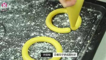 像车轮子一样的泡芙怎么做，像车轮子一样的泡芙怎么做好吃，像车轮子一样的泡芙做法