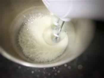 8寸戚风蛋糕怎么做，8寸戚风蛋糕怎么做好吃，8寸戚风蛋糕做法