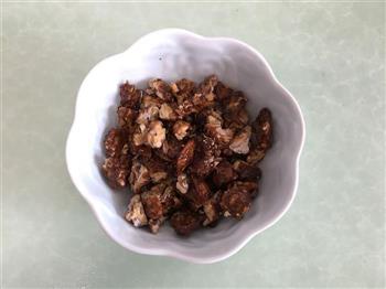 焦糖核桃小吐司怎么做，焦糖核桃小吐司怎么做好吃，焦糖核桃小吐司做法