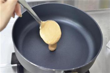 胡萝卜松饼怎么做，胡萝卜松饼怎么做好吃，胡萝卜松饼做法