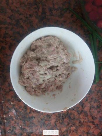 酸菜肉片蘑菇汤怎么做，酸菜肉片蘑菇汤怎么做好吃，酸菜肉片蘑菇汤做法