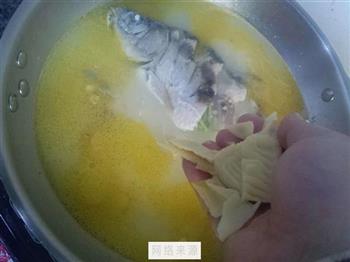 鲫鱼鲜笋豆腐汤怎么做,鲫鱼鲜笋豆腐汤怎么做好吃,鲫鱼鲜笋豆腐汤做法 鲫鱼鲜笋豆腐汤怎么做,鲫鱼鲜笋豆腐汤怎么做好吃,鲫鱼鲜笋豆腐汤做法