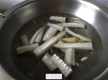 春笋炖子排怎么做，春笋炖子排怎么做好吃，春笋炖子排做法