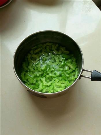 苦瓜黄瓜蜂蜜汁怎么做，苦瓜黄瓜蜂蜜汁怎么做好吃，苦瓜黄瓜蜂蜜汁做法