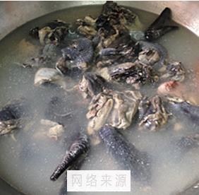 虫草花西洋参乌鸡汤怎么做，虫草花西洋参乌鸡汤怎么做好吃，虫草花西洋参乌鸡汤做法