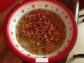 虫草花玉米大骨汤怎么做，虫草花玉米大骨汤怎么做好吃，虫草花玉米大骨汤做法