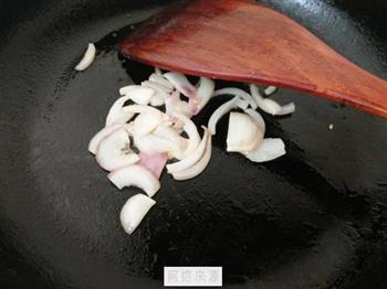 豌豆芝士浓汤怎么做，豌豆芝士浓汤怎么做好吃，豌豆芝士浓汤做法