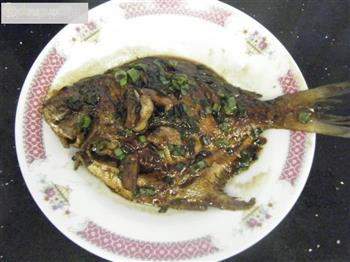 红烧鲳鳊鱼怎么做，红烧鲳鳊鱼怎么做好吃，红烧鲳鳊鱼做法