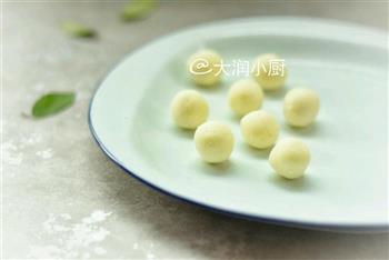 抹茶巧克力酸乳球怎么做，抹茶巧克力酸乳球怎么做好吃，抹茶巧克力酸乳球做法