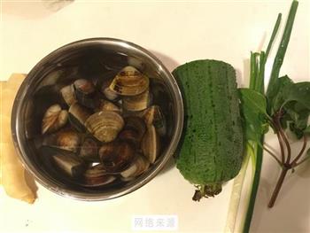 九层塔蛤蜊丝瓜汤怎么做，九层塔蛤蜊丝瓜汤怎么做好吃，九层塔蛤蜊丝瓜汤做法