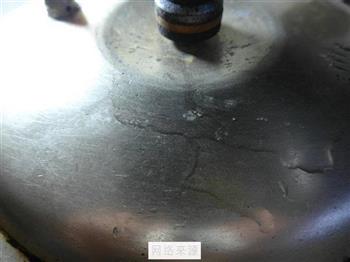 黄花菜青菜小蹄髈汤怎么做，黄花菜青菜小蹄髈汤怎么做好吃，黄花菜青菜小蹄髈汤做法