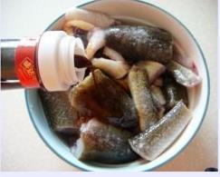 海鲶鱼炖茄子怎么做，海鲶鱼炖茄子怎么做好吃，海鲶鱼炖茄子做法