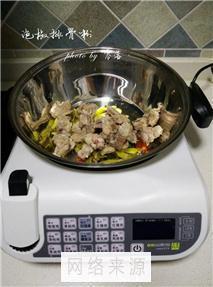 泡椒排骨粉怎么做，泡椒排骨粉怎么做好吃，泡椒排骨粉做法