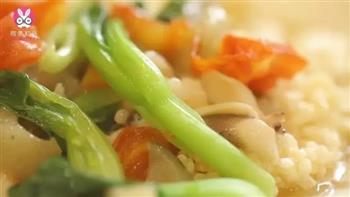 海鲜锅巴怎么做，海鲜锅巴怎么做好吃，海鲜锅巴做法