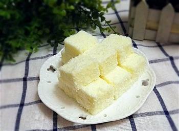 椰蓉椰奶小方椰漿版怎么做，椰蓉椰奶小方椰漿版怎么做好吃，椰蓉椰奶小方椰漿版做法
