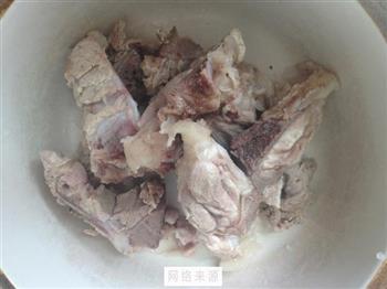 松茸龙骨汤怎么做，松茸龙骨汤怎么做好吃，松茸龙骨汤做法