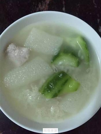竹笙瘦肉丝瓜汤怎么做，竹笙瘦肉丝瓜汤怎么做好吃，竹笙瘦肉丝瓜汤做法