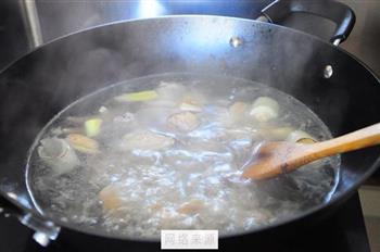 美味松茸柴鸡汤怎么做，美味松茸柴鸡汤怎么做好吃，美味松茸柴鸡汤做法