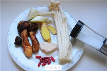 美味松茸柴鸡汤怎么做，美味松茸柴鸡汤怎么做好吃，美味松茸柴鸡汤做法