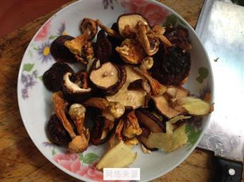 两菌汤怎么做，两菌汤怎么做好吃，两菌汤做法
