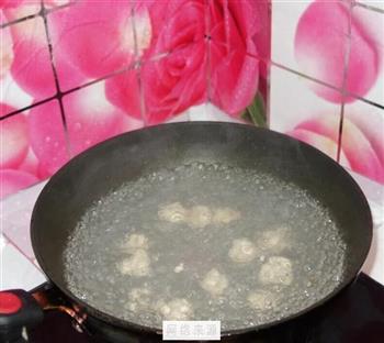 白菜丸子汤怎么做，白菜丸子汤怎么做好吃，白菜丸子汤做法