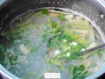 粉丝虾米芹菜汤怎么做，粉丝虾米芹菜汤怎么做好吃，粉丝虾米芹菜汤做法