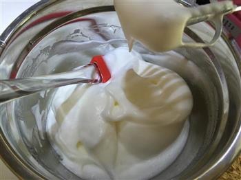 蓝莓慕斯蛋糕怎么做，蓝莓慕斯蛋糕怎么做好吃，蓝莓慕斯蛋糕做法