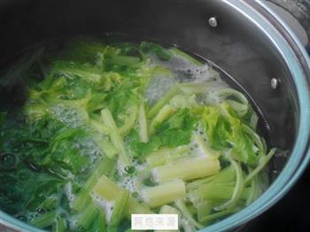 粉丝虾米芹菜汤怎么做，粉丝虾米芹菜汤怎么做好吃，粉丝虾米芹菜汤做法