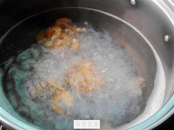 粉丝虾米芹菜汤怎么做，粉丝虾米芹菜汤怎么做好吃，粉丝虾米芹菜汤做法
