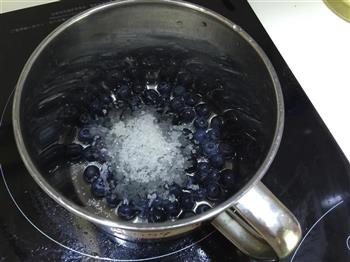 蓝莓慕斯蛋糕怎么做，蓝莓慕斯蛋糕怎么做好吃，蓝莓慕斯蛋糕做法