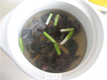 蟹味菇乌鸡汤怎么做，蟹味菇乌鸡汤怎么做好吃，蟹味菇乌鸡汤做法