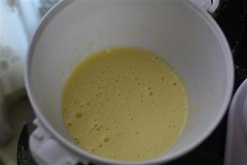 蓝莓斑纹蛋糕卷怎么做，蓝莓斑纹蛋糕卷怎么做好吃，蓝莓斑纹蛋糕卷做法