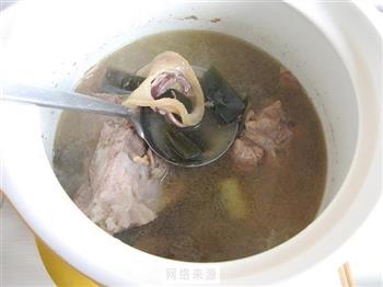 海带火腿棒骨汤怎么做，海带火腿棒骨汤怎么做好吃，海带火腿棒骨汤做法